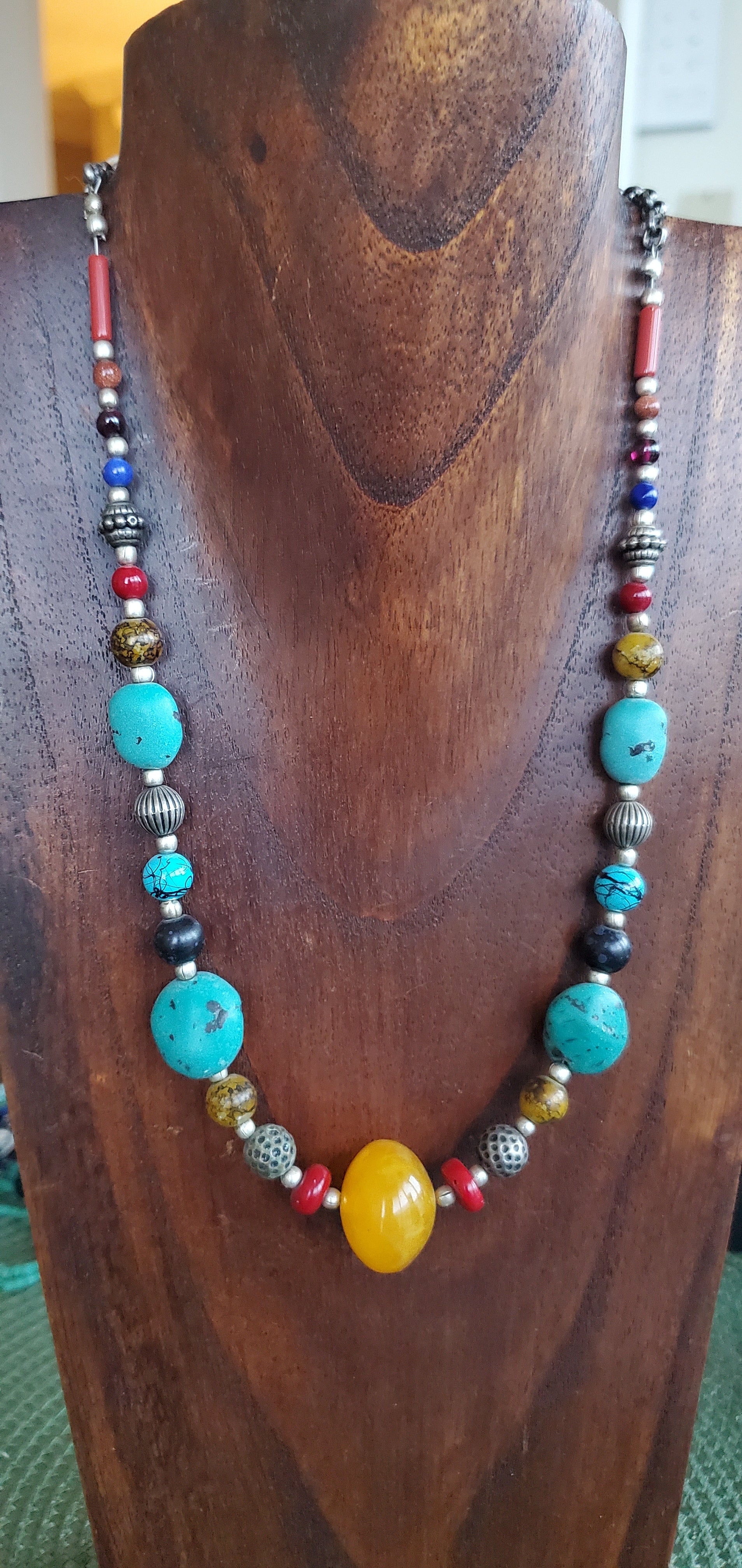 Traditional Tibetan necklace with mixed stones | Tibet Shoppe